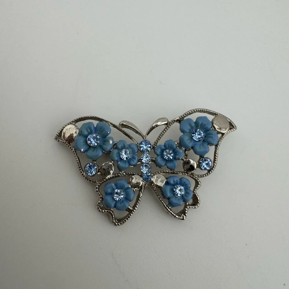 Blue Floral Butterfly‎ Brooch Silver Toned